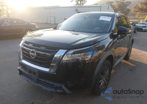 2022 Nissan Pathfinder Sv 2Wd z USA, uszkodzony, nr VIN 5N1DR3BA3NC231345
